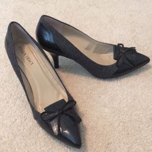 Ellen Tracy “Hellie” Pumps